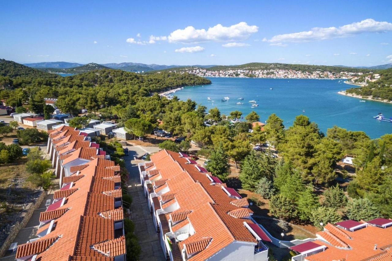 Belvilla Apartments In Holiday Resort Jezera Village, Island Murter Tisno Luaran gambar