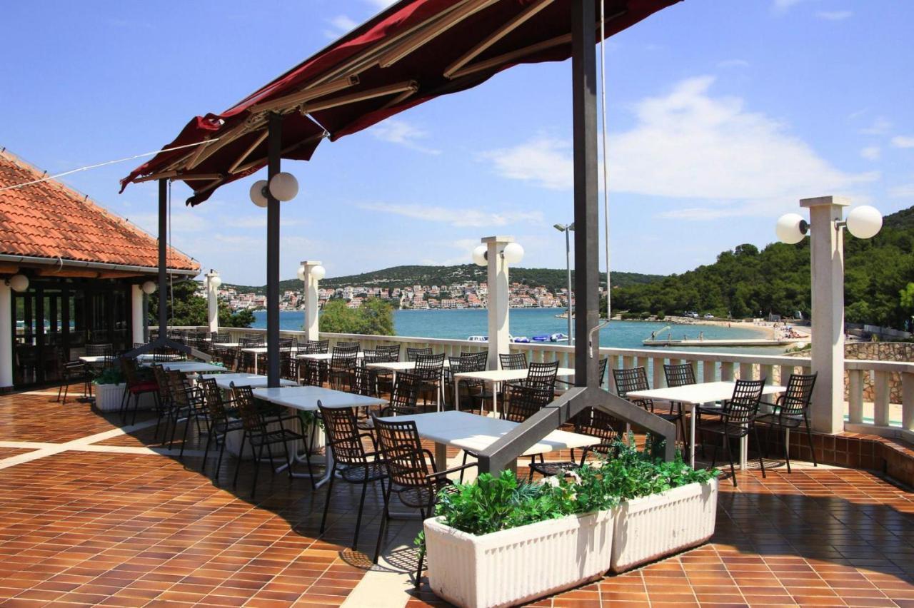 Belvilla Apartments In Holiday Resort Jezera Village, Island Murter Tisno Luaran gambar